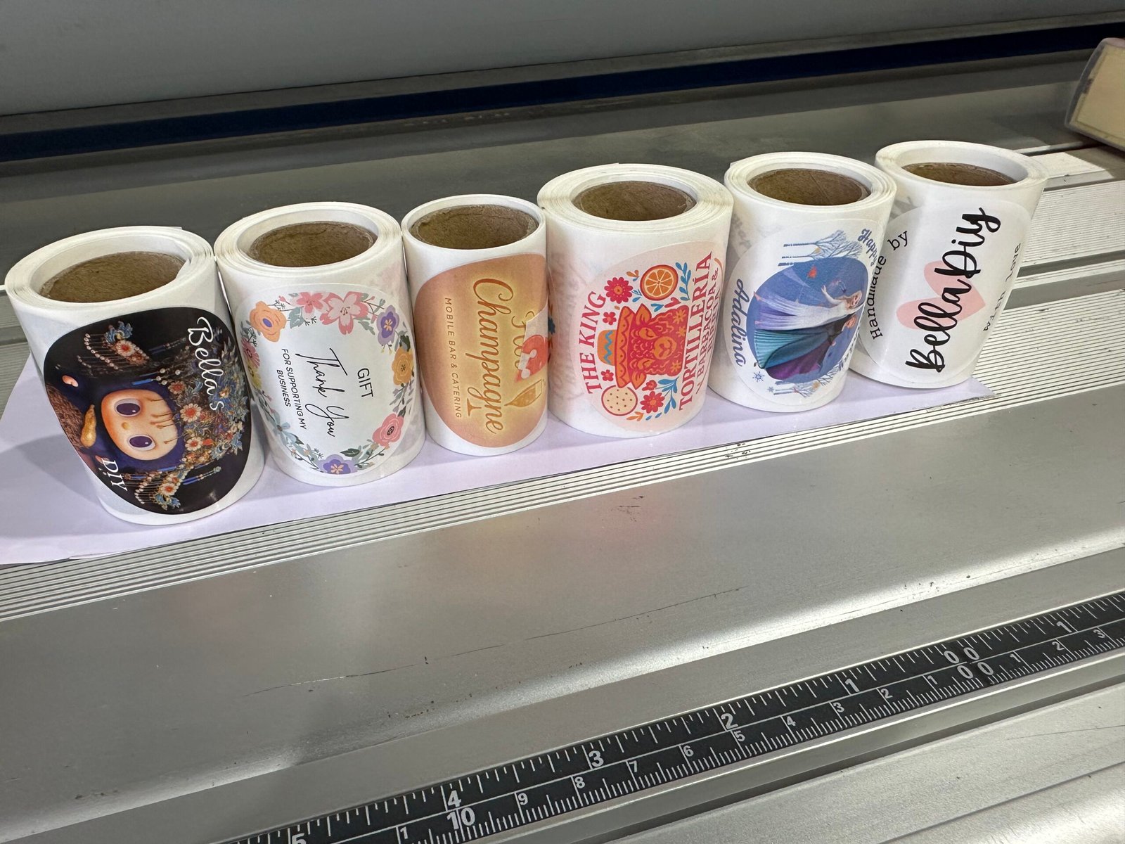 Custom 1.5", 2", 2.5", 3" Waterproof Round Sticker On Roll With Your Logo Design